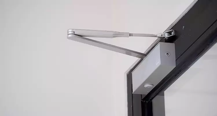Screen Door Closer Installation in Brandon, FL