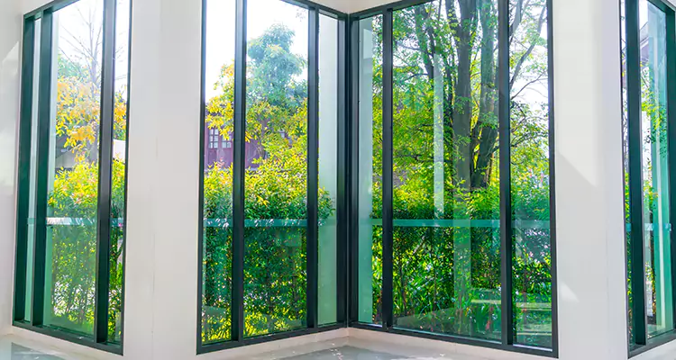Emergency Balcony Door Glass Repair in Brandon, FL