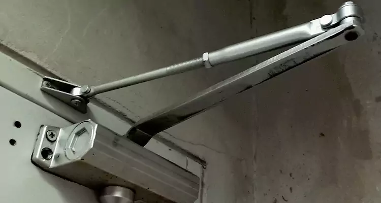 Door Closer Parallel Arm Installation in Brandon, FL