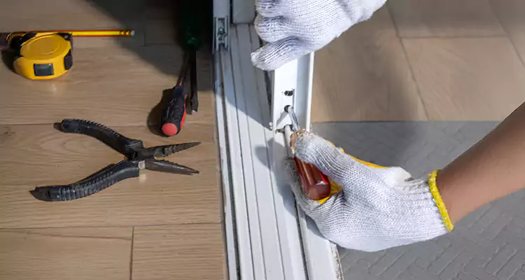 Closet Sliding Door Track Repair in Brandon, FL